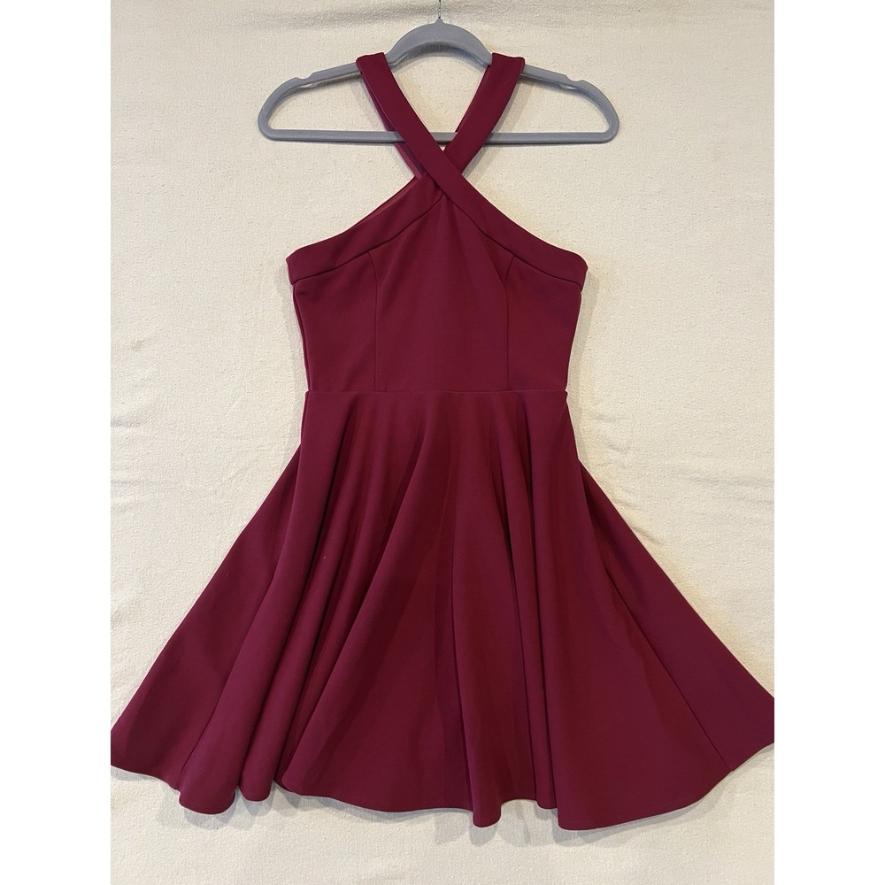 Lulus Burgundy Halter Skater Dress Fit &‎ Flare Stretch Ponte Cocktail